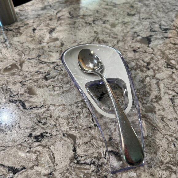 Share Spoon Rest Two Tone By Guzzini, Italian- Durable Acrylic White and Clear - Picture 1 of 5